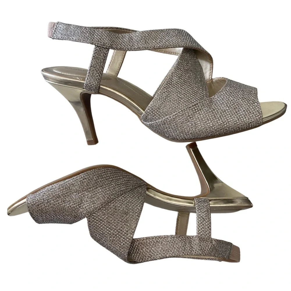 BANDOLINO Malorie Slingback Heels Wish Bone Peep Toe Gold Sparkle Women Size 8